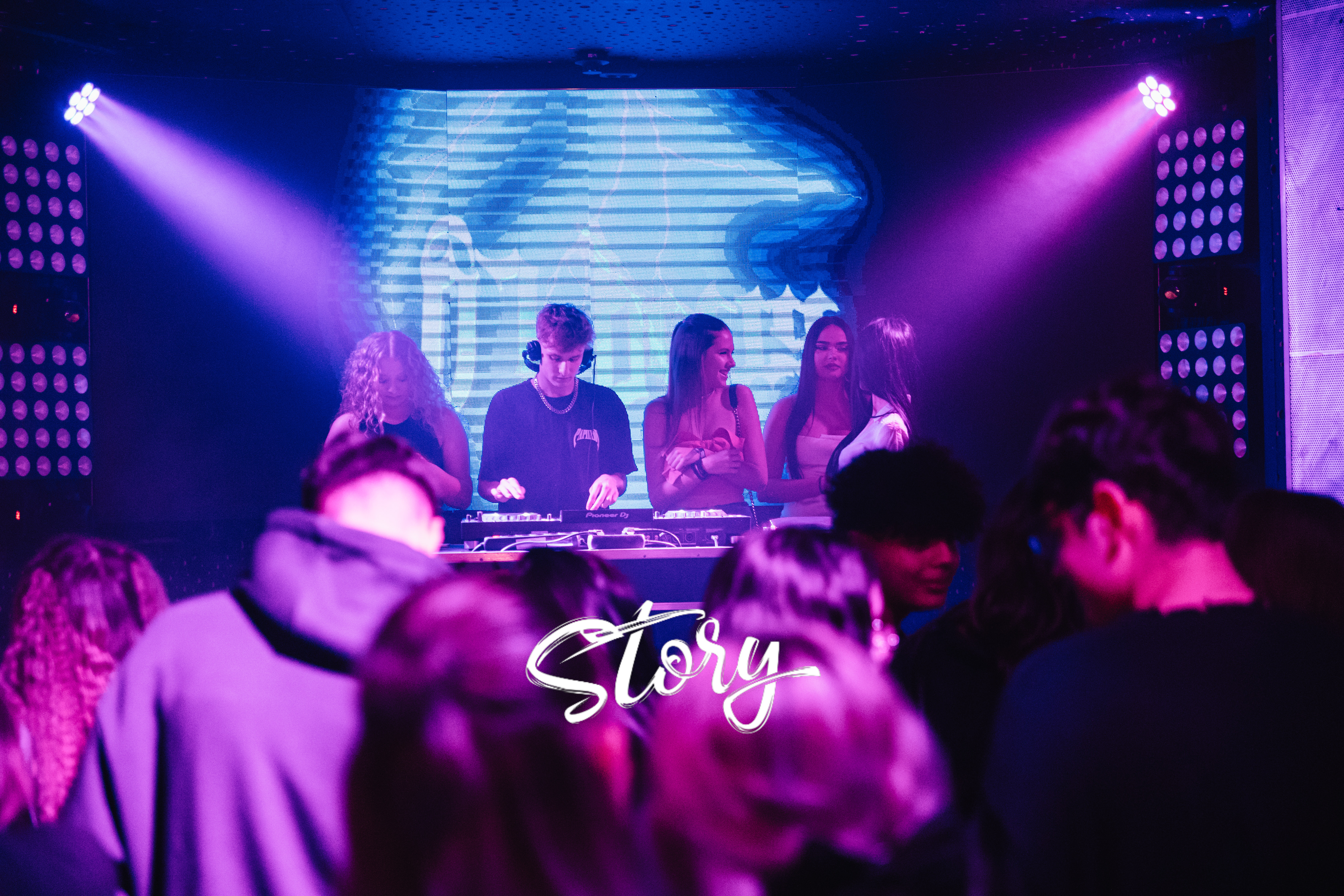 DJ Petra Constanta Fete